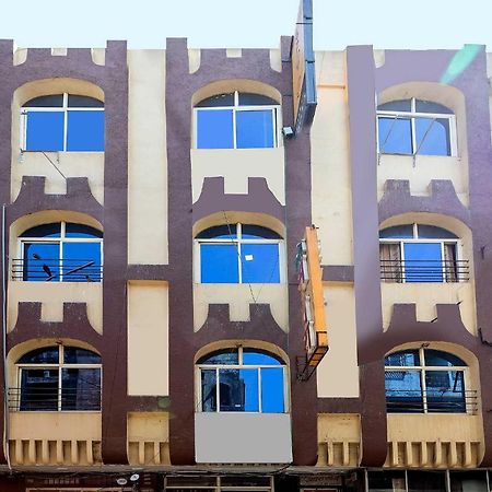Spot On Hotel Sawera Indore Bagian luar foto