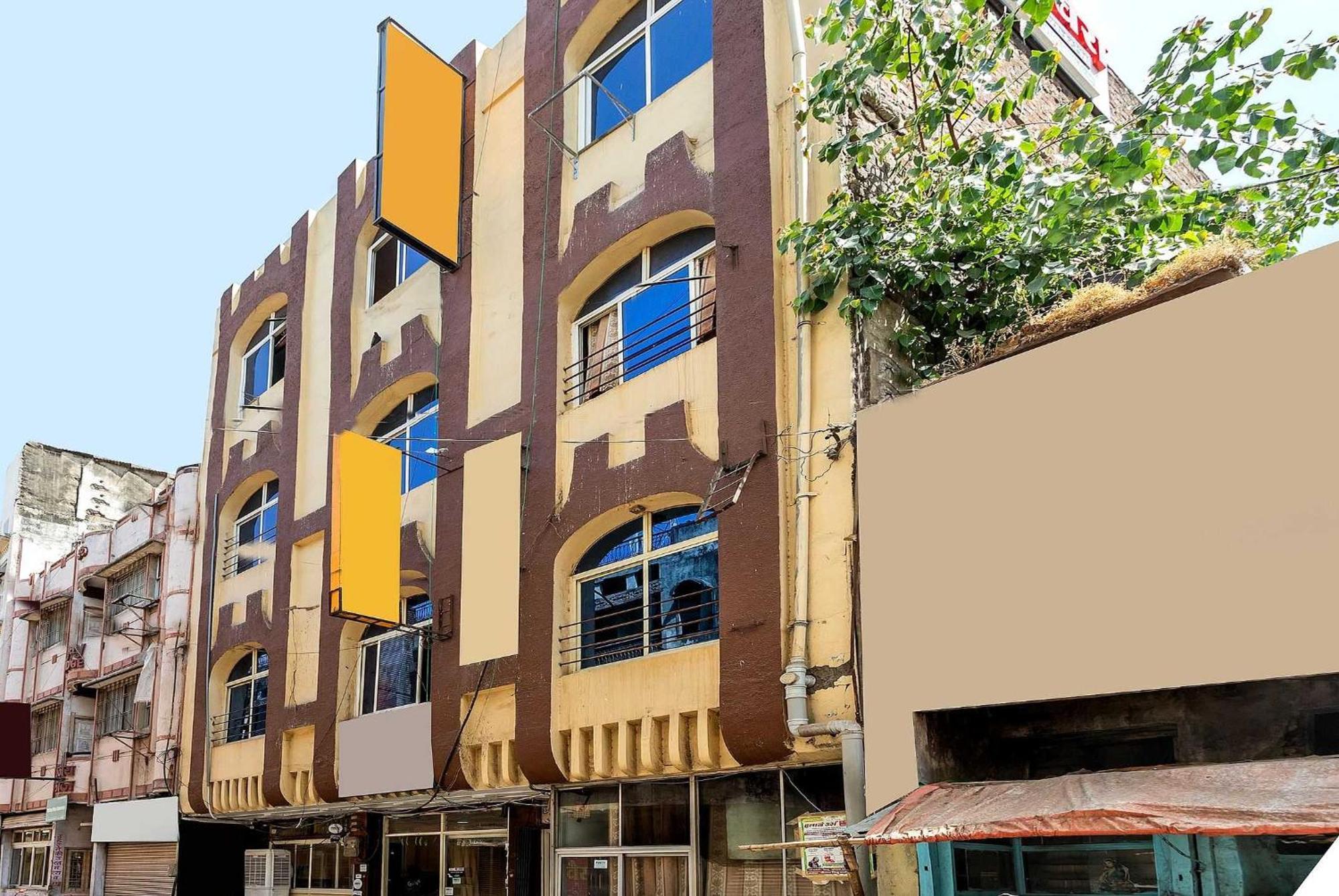 Spot On Hotel Sawera Indore Bagian luar foto