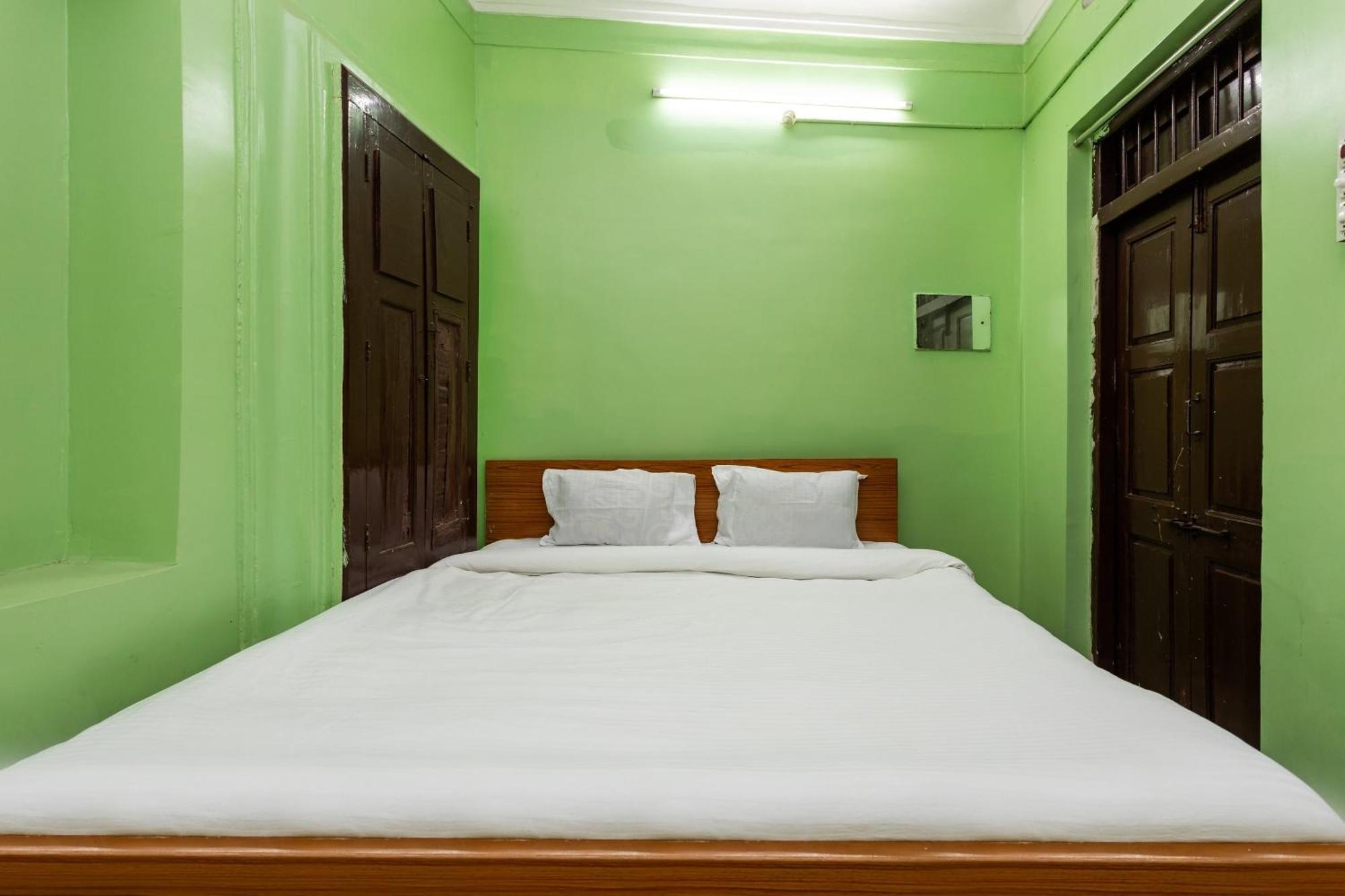 Spot On Hotel Sawera Indore Bagian luar foto